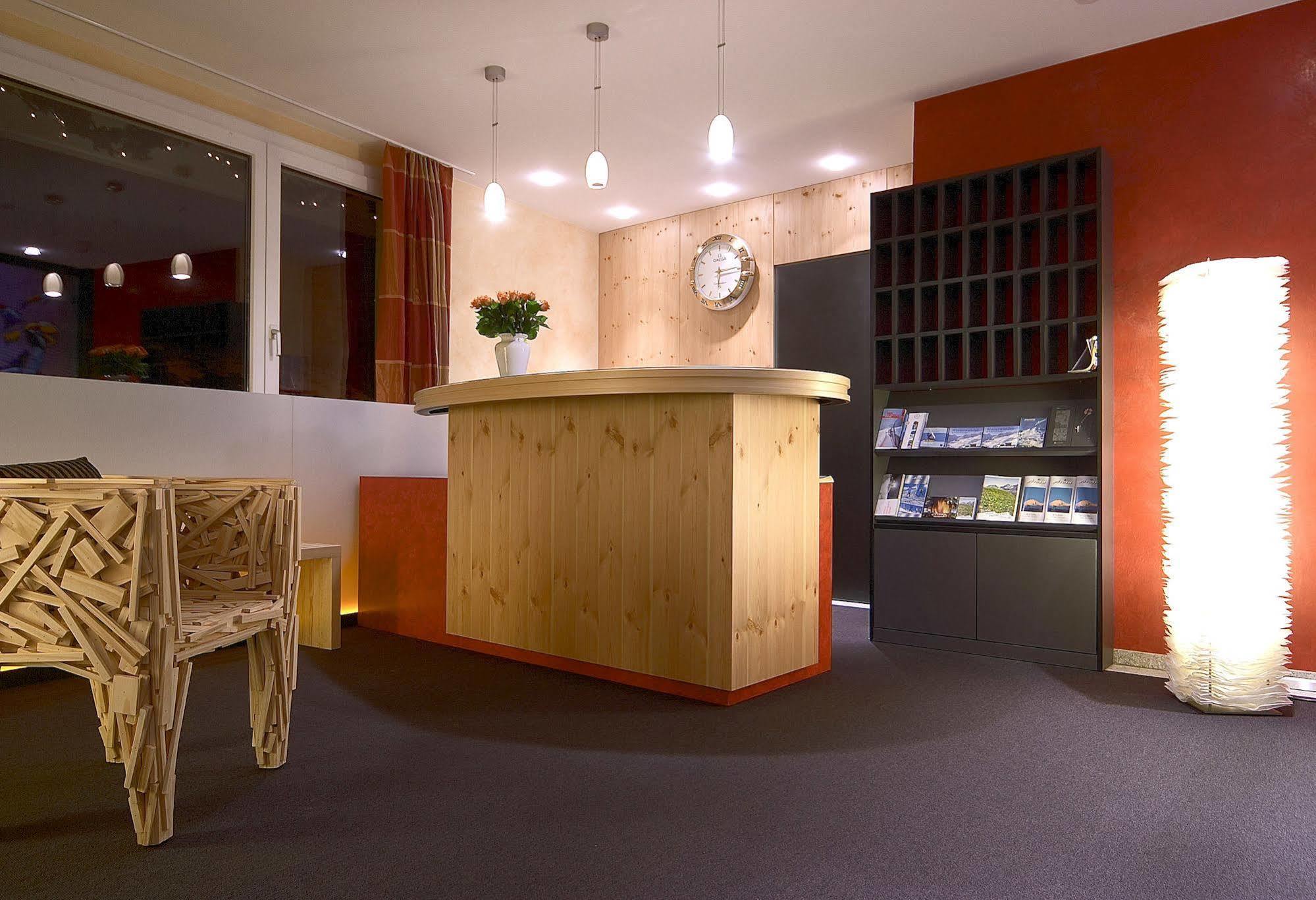 Hotel Hohe Promenade Arosa Esterno foto